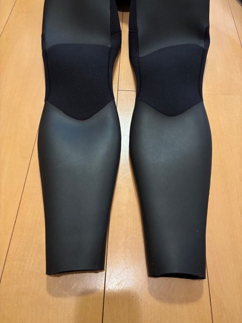 最終価格AIDENTIFYブラック セミドライMサイズ 4.5㍉未着用