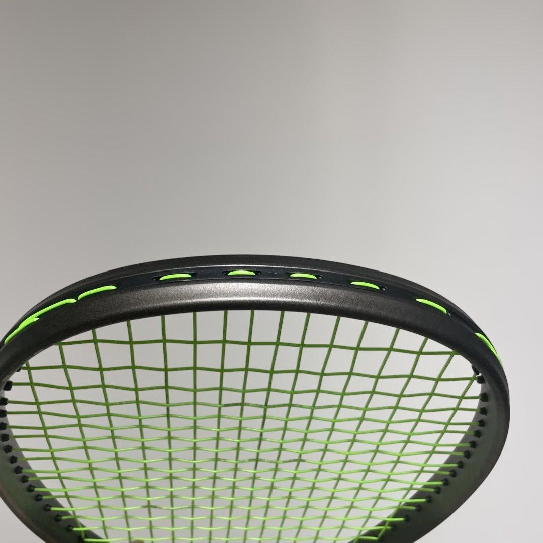 試打のみ 極美品　ヨネックス　新色ボルトレイジ8V シェリーシルバー　UL1