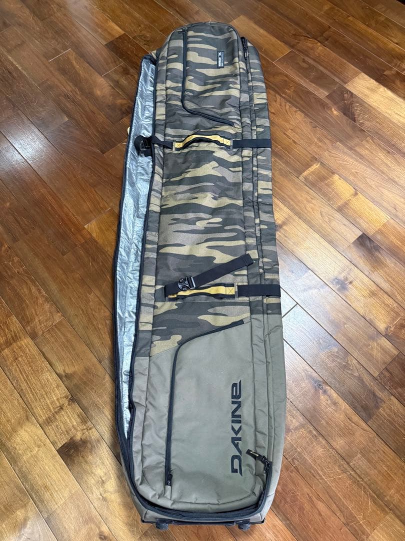 DAKINE スノーボードバッグ カモフラージュ