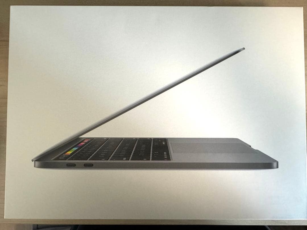 MacBook Pro 13.3インチ 256GB MUHN2J/A 2019年