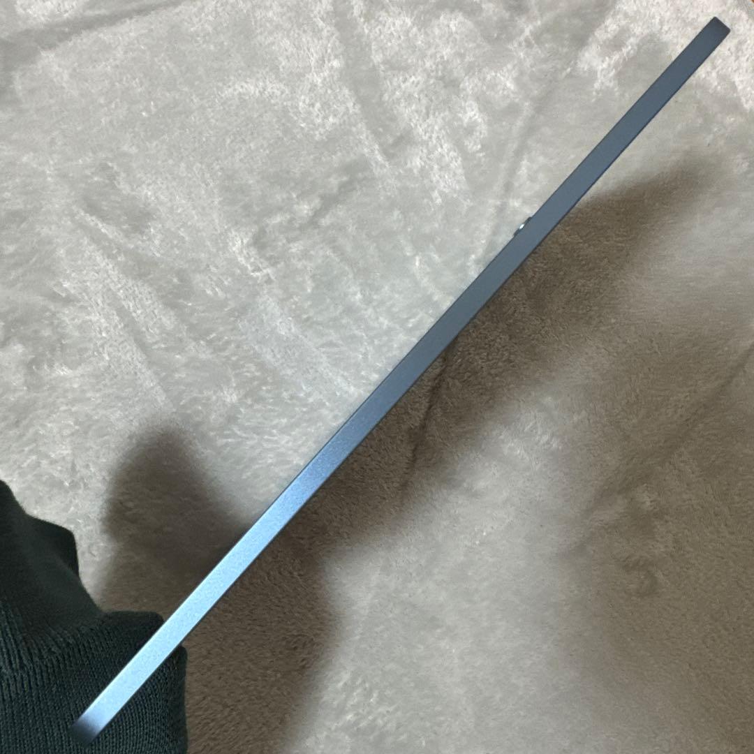 Apple iPad Air (第5世代) 本体 充電器・ケース付き