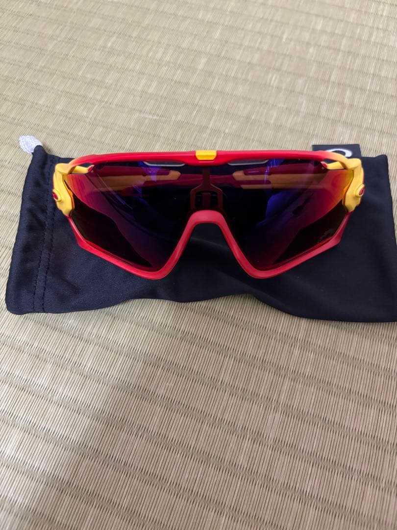 試着1回のみ　美品　オークリー　ジョウブレイカー