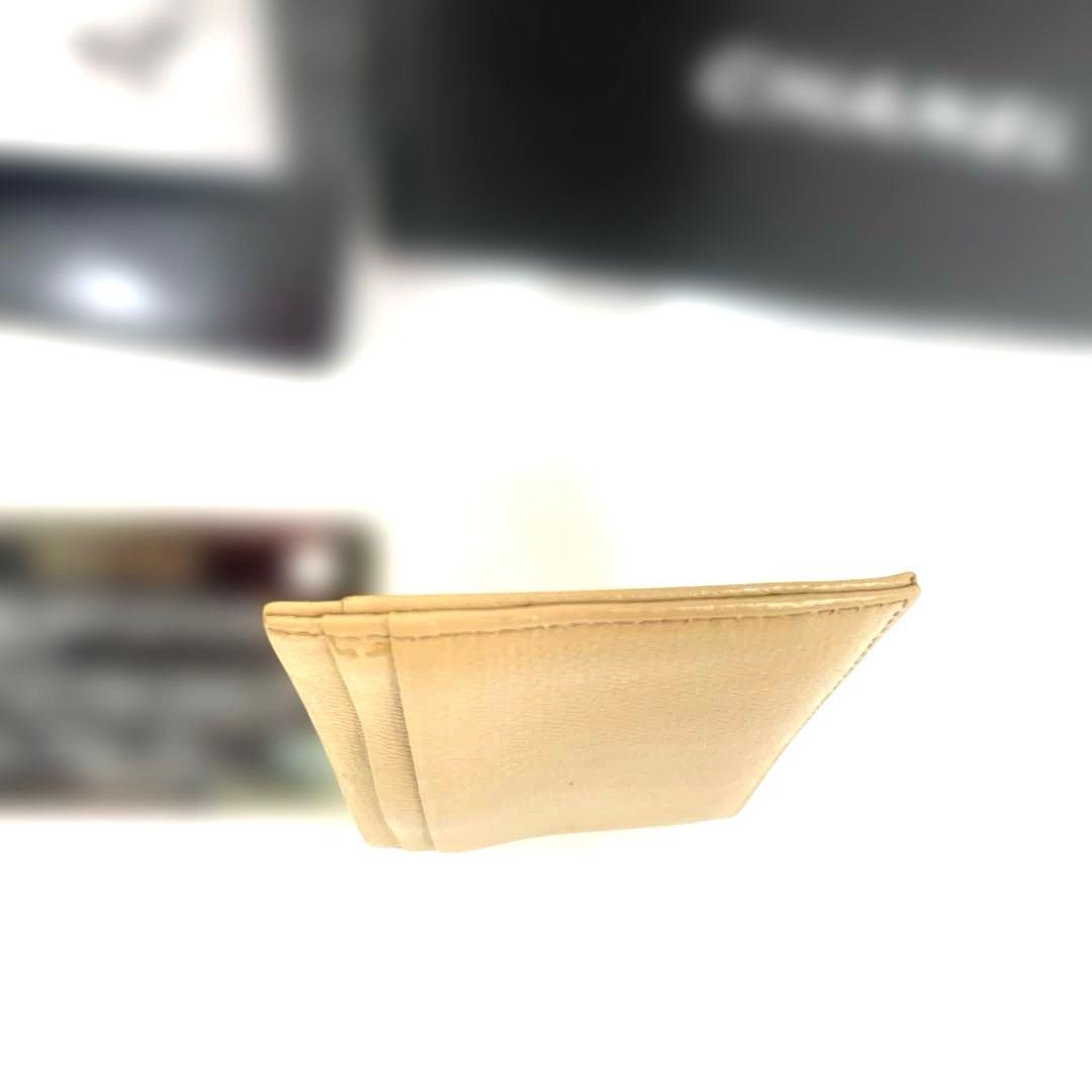 CHANEL シャネル　レザー　ココボタン　カードケース　名刺入れ　ベージュ系