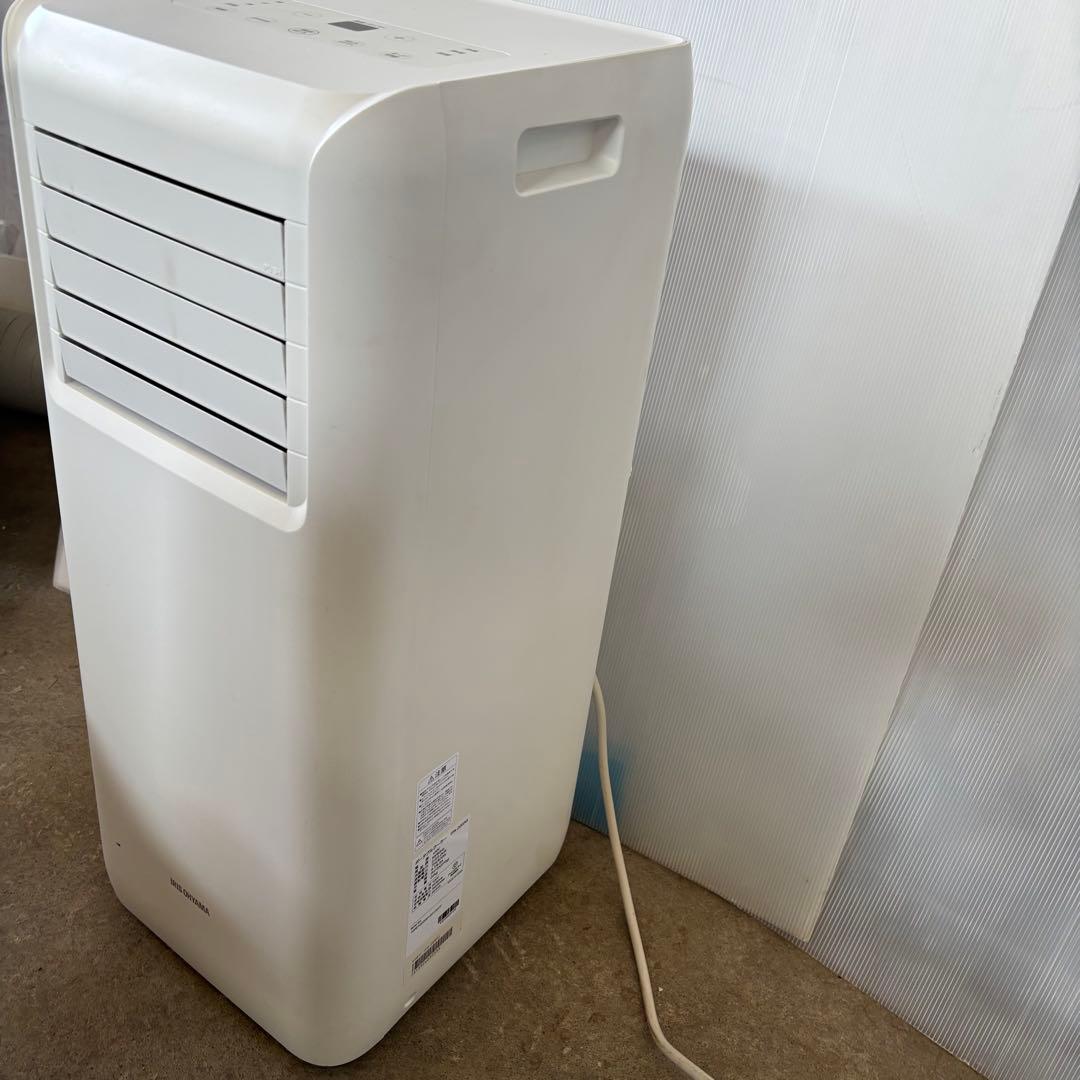 アイリスオーヤマ　IPA-2203G ポータブルクーラー　2022年製　本体のみ