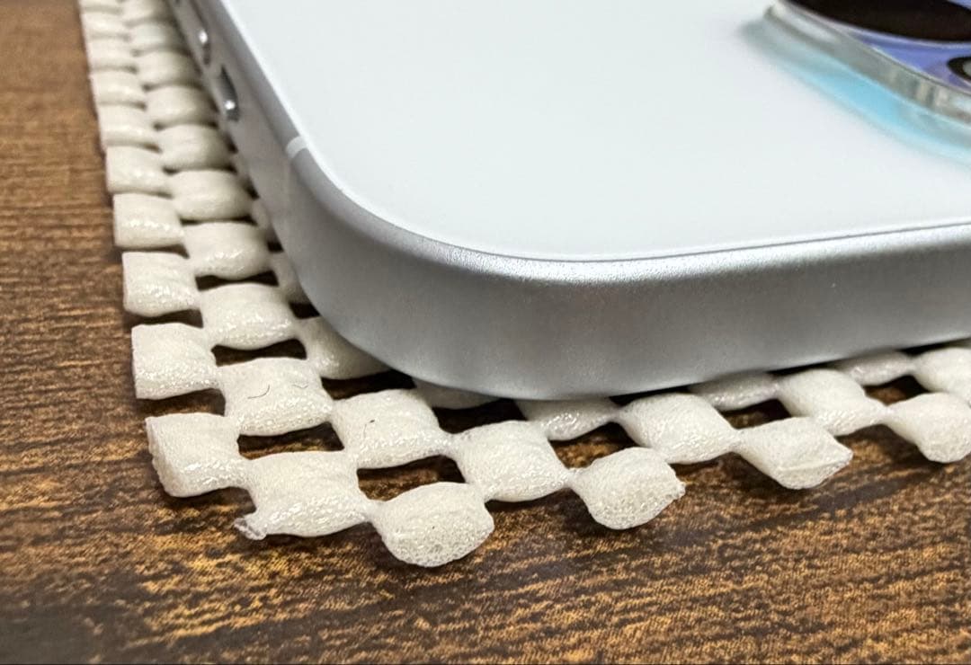 iPhone15 ブルー 128GB