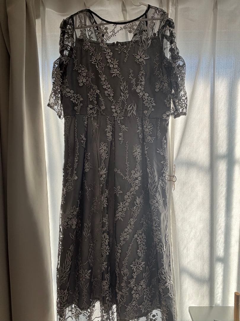 刺繍レース バックリボン パーティードレス