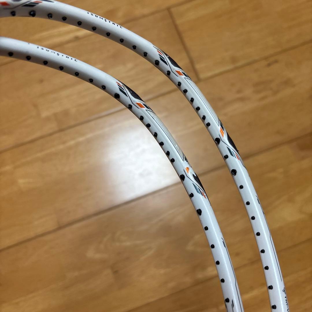 専用VOLTRIC70Etuneバドミントンラケット 2本セット