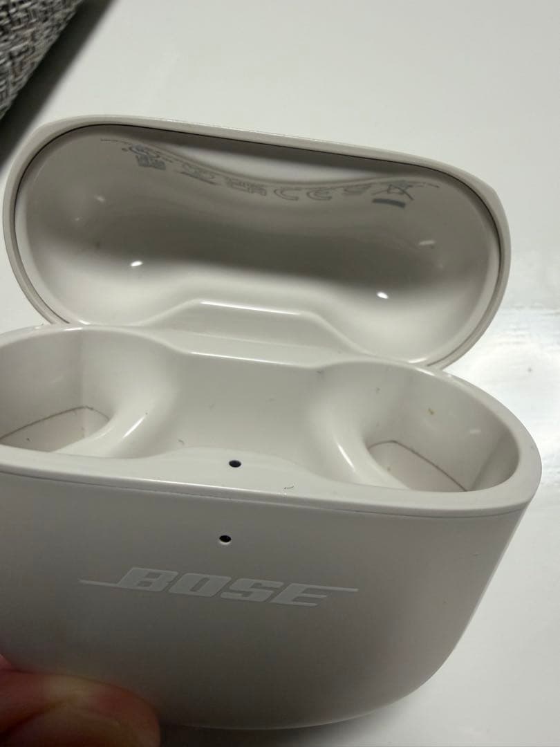 BOSE イヤホン ケース　QuietComfort Ultra Earbuds