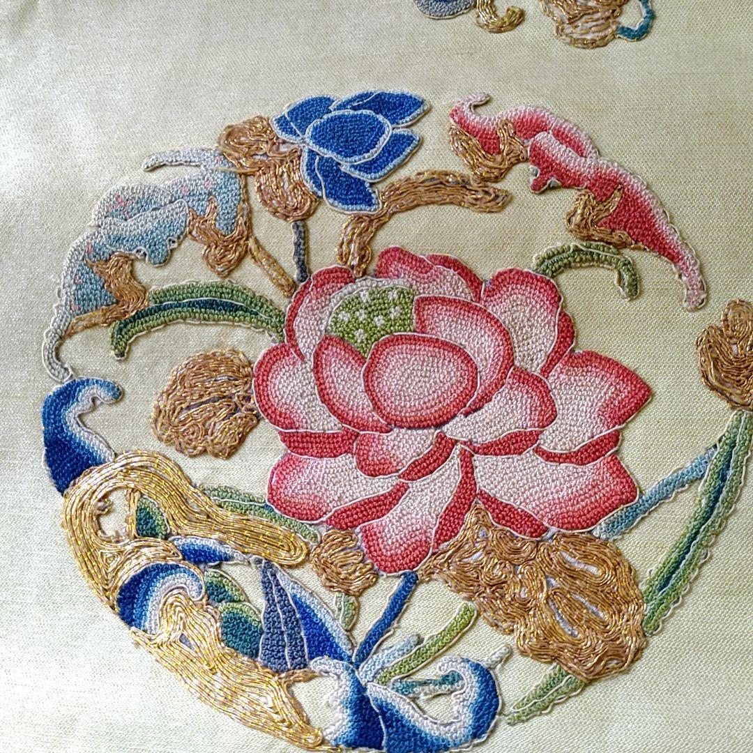 名古屋帯 蘇州刺繍 お太鼓柄