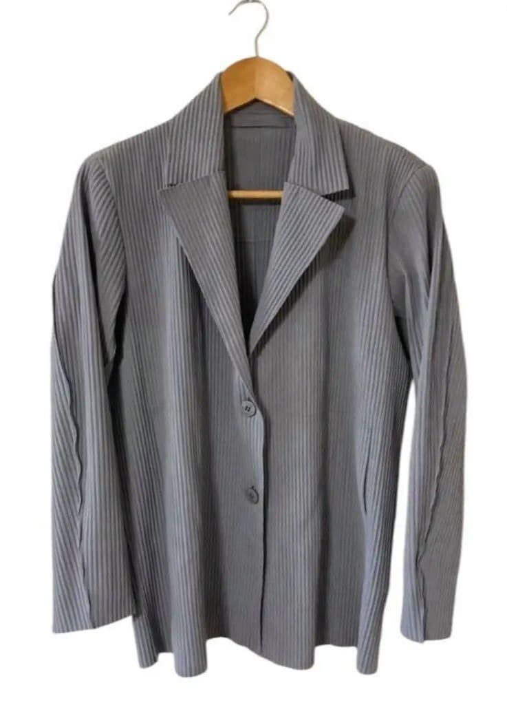 美品　me ISSEY MIYAKE A-POC テーラードジャケット グレー