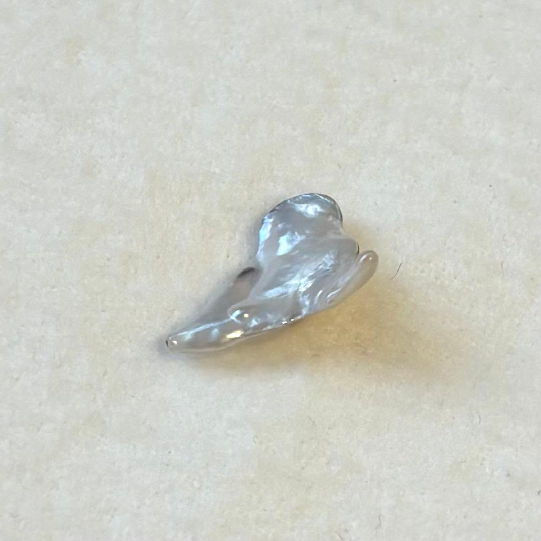 パール　ルース　南洋真珠　白蝶ケシ　変形リーフ　５pcs