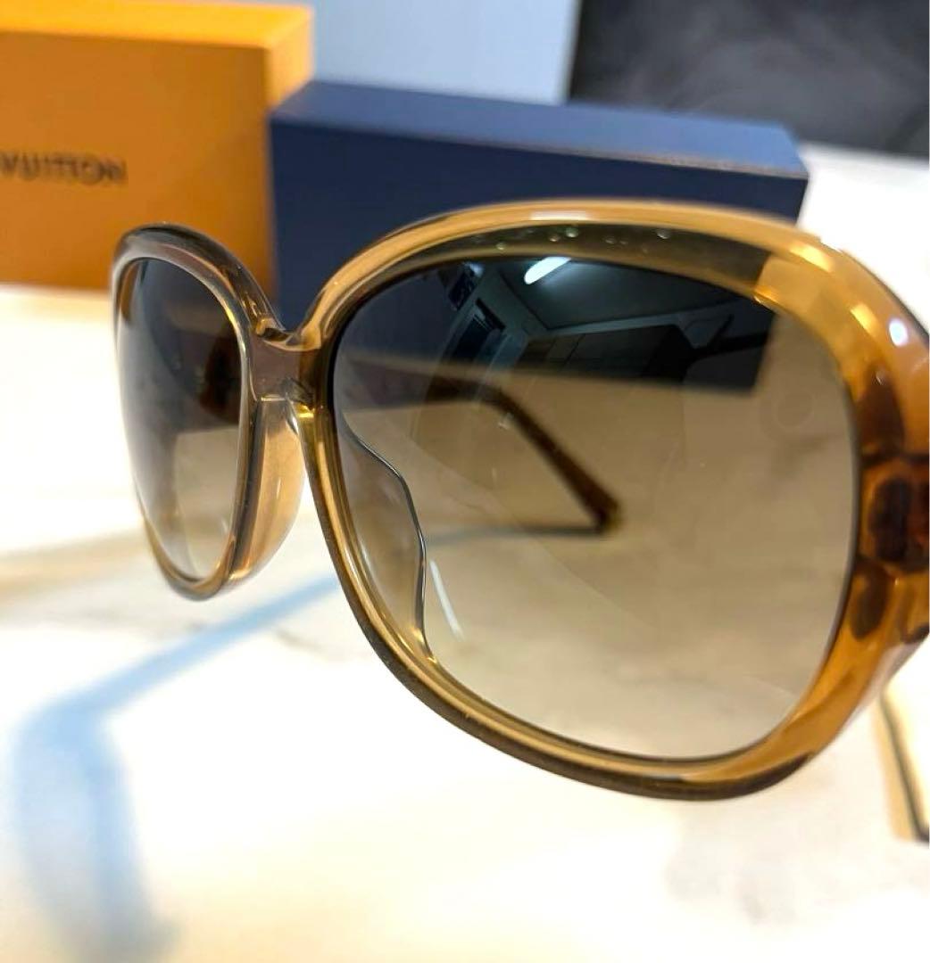 【HMMH7です】ヴィトンサングラス　正規品　取り扱い説明書あり