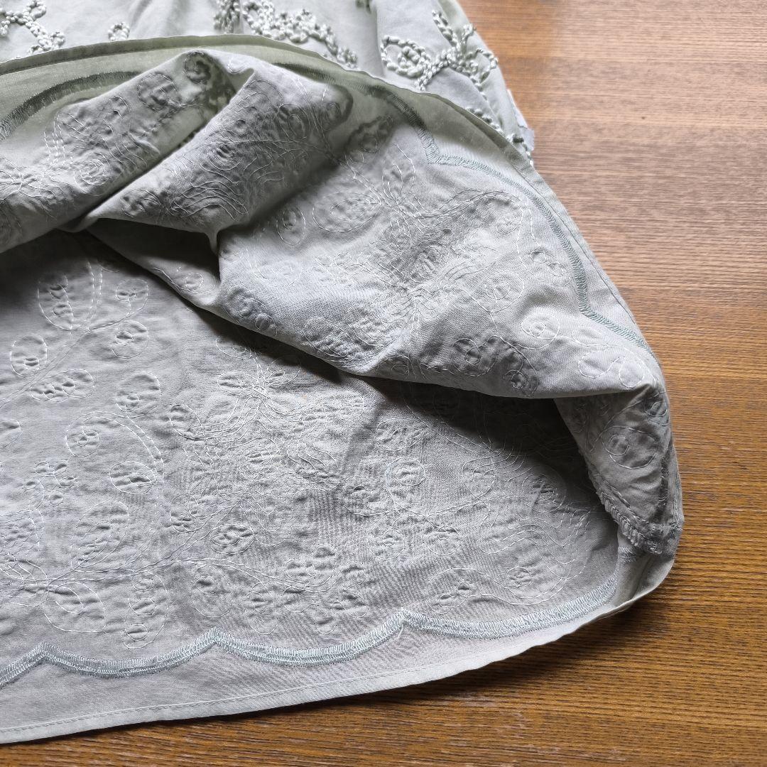 M'S GRACY カタログ掲載　24ss 刺繍入りチュニックカットソー　緑系