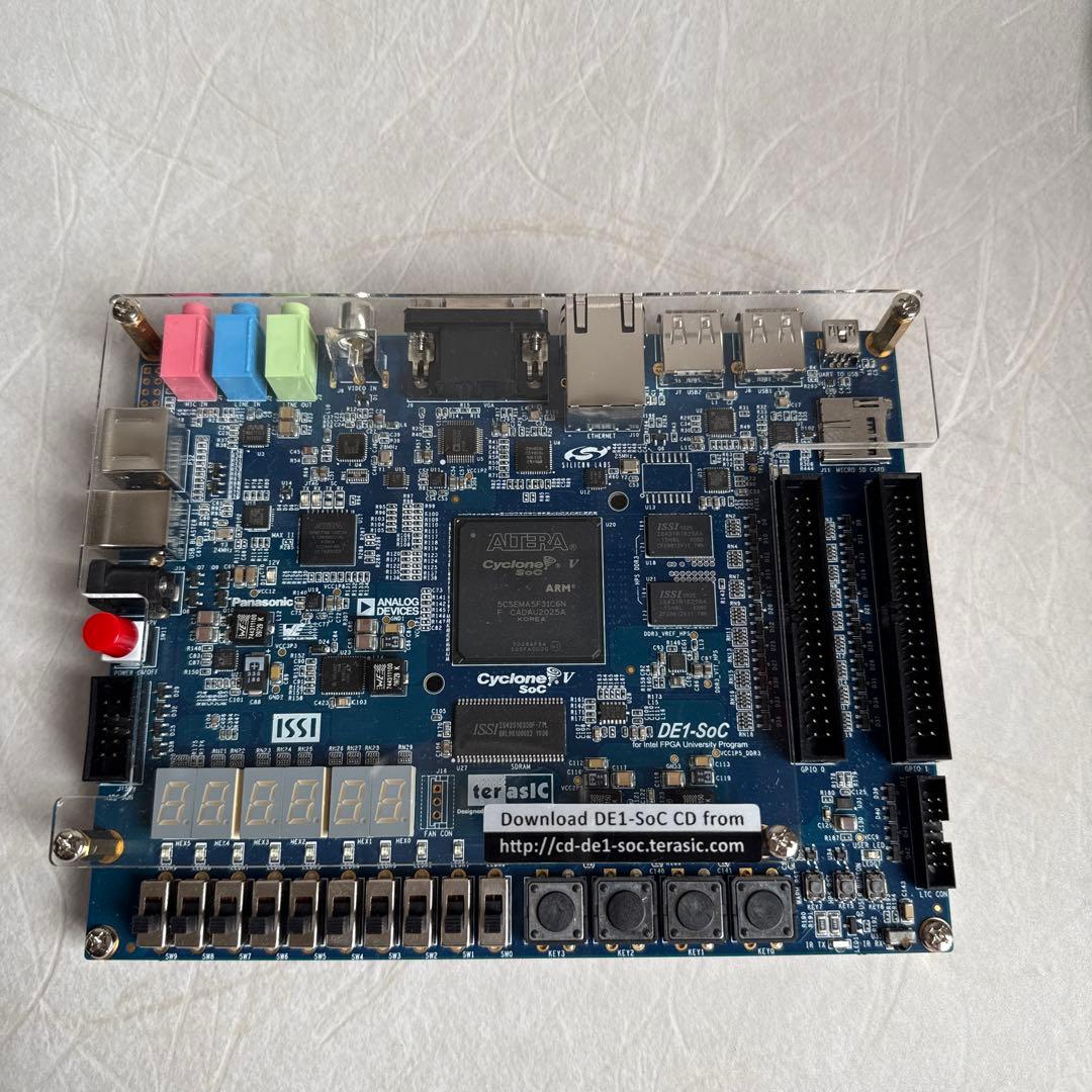 FPGA DE1-SoC Cyclone V SoC 動作確認済み