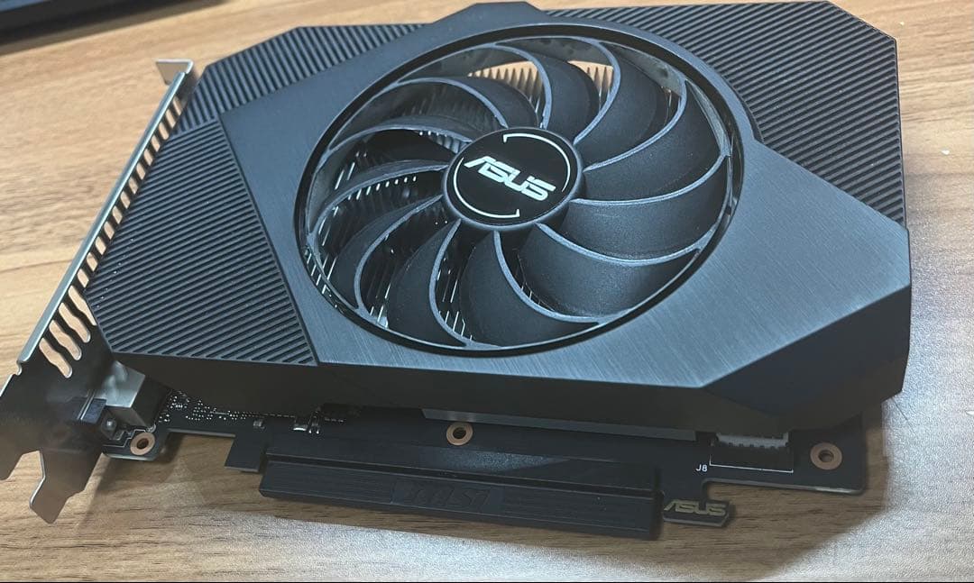 グラフィックボード・グラボ・ビデオカード ASUS GeForce GTX 1650 4GB GDDR6