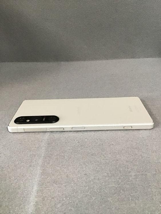 美品 国内版 SIMフリー Xperia 1 V 256GB シルバー色