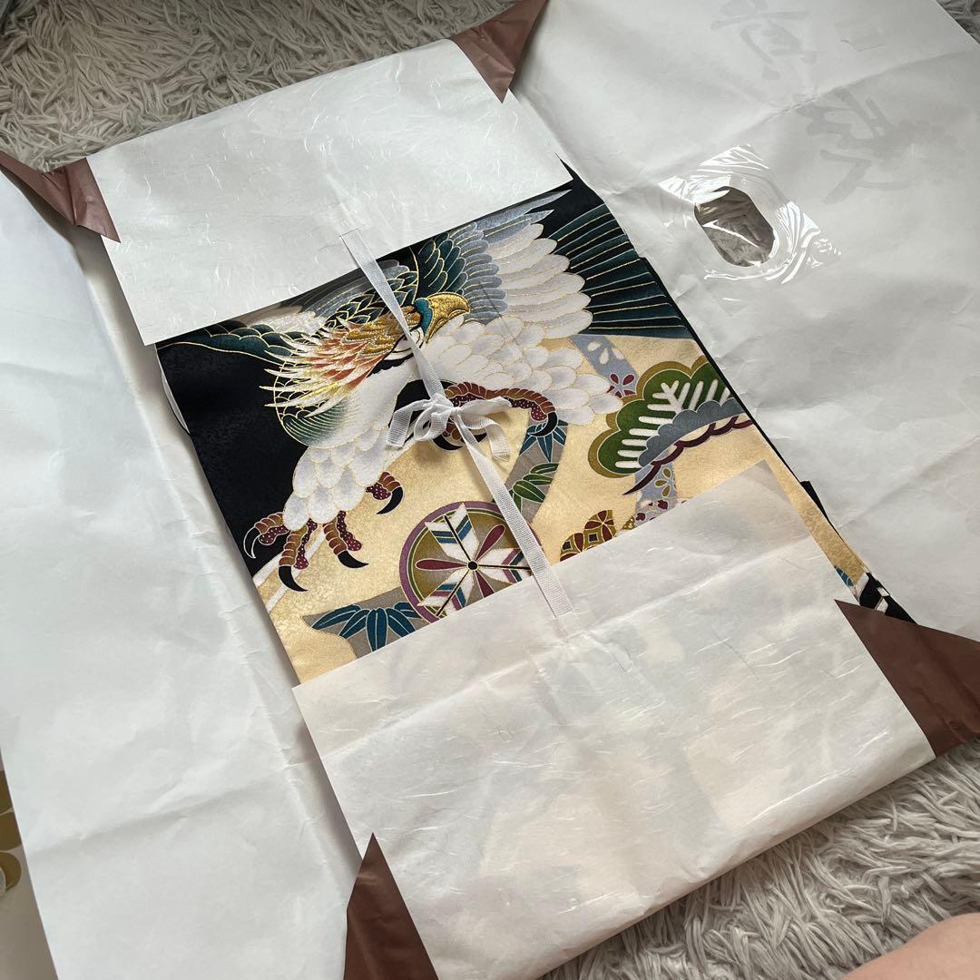 男の子　お宮参り用黒地金色鷲刺繍着物　長襦袢　　クリーニング済み　一回着用