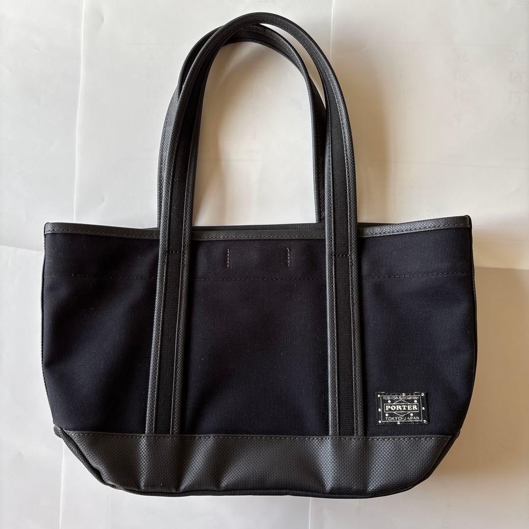 ブランド名　Porter ポーター