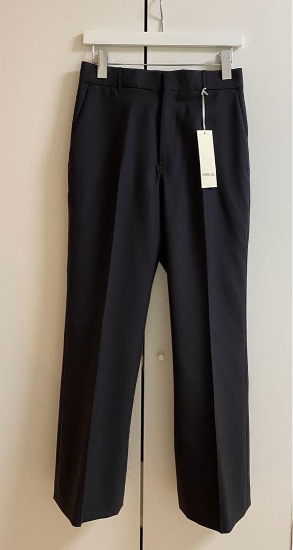 オオシマレイ　oshimarei KIN BOOTS CUT SLACKS