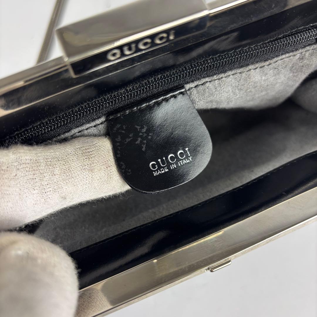 GUCCI ショルダーバッグ　 パテントレザー　 がま口　チェーン　ブラック