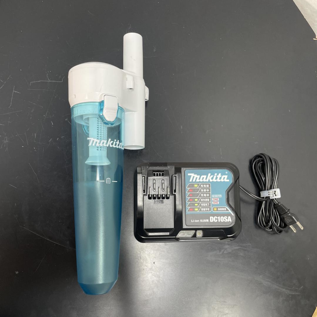 Y♢583 マキタ 充電式クリーナー CL107FD