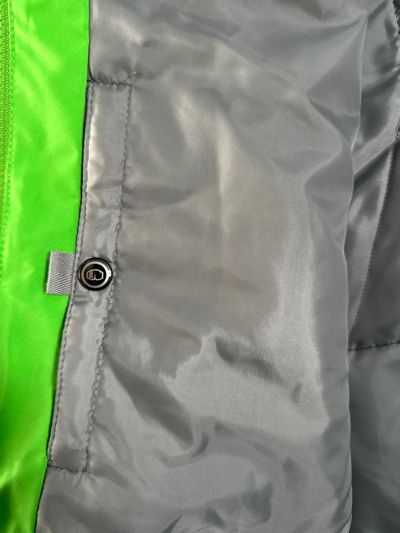 DESCENTE スキー　スノボーウェア　フード取り外し可　美品