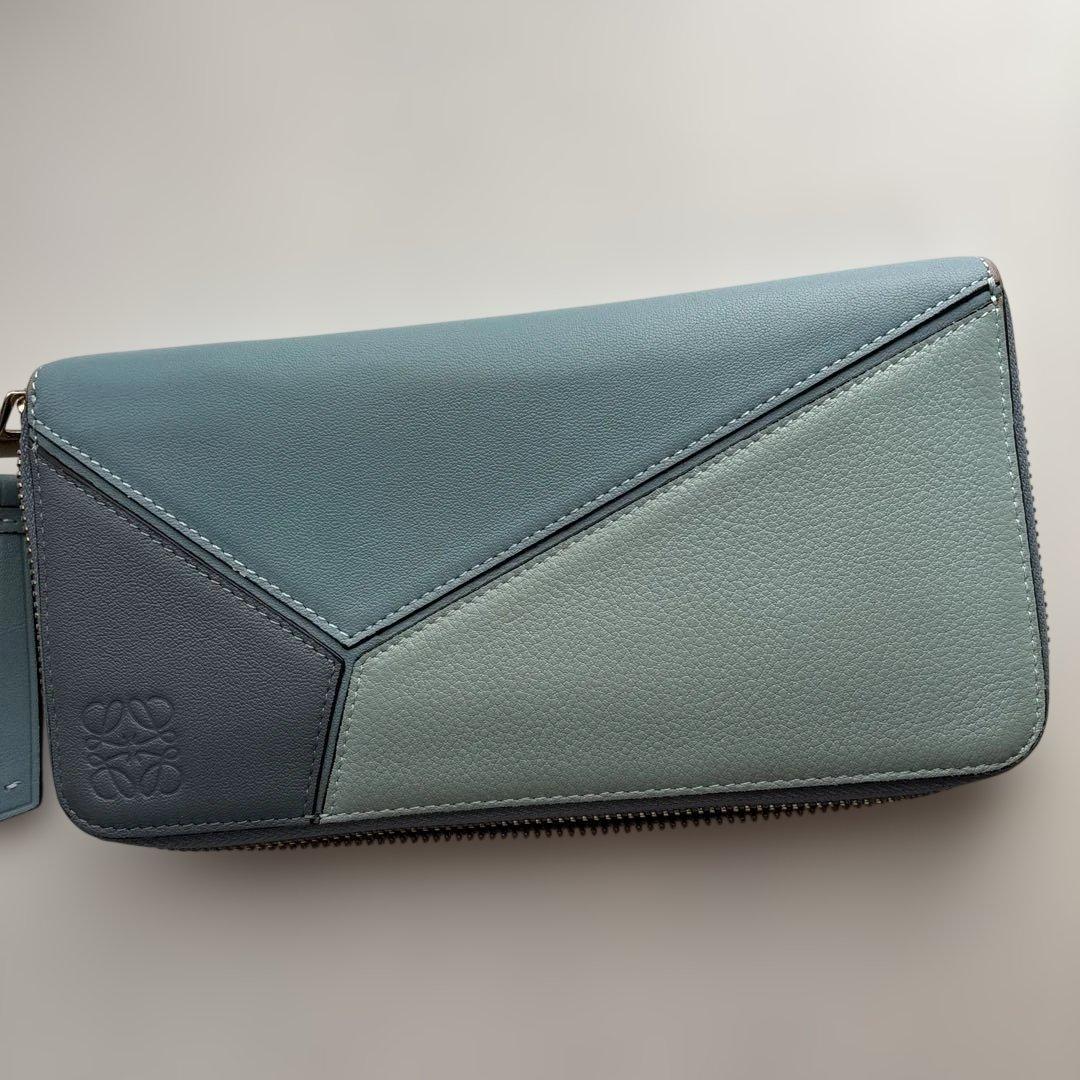 ロエベ パズル アナグラム ラウンドファスナー 長財布 マルチカラー