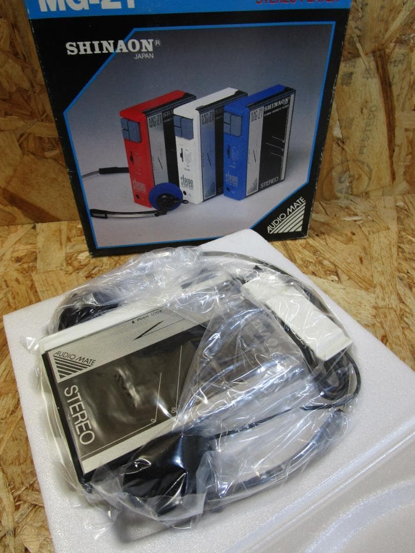 （激レア・未使用）SHINAON ポータブルカセットプレーヤー MG-Z1