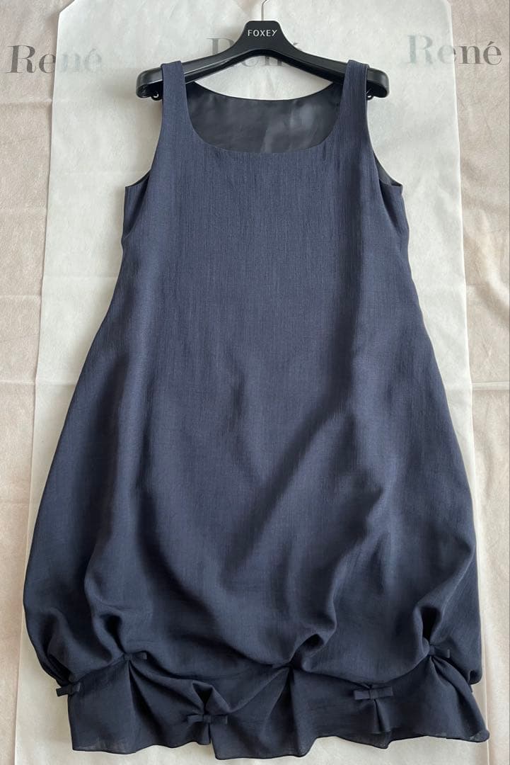 FOXEY フォクシー デイジートラベルパフ ネイビー 38 リボン付き