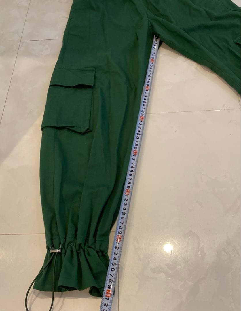 モンクレール　カーゴパンツ　グリーン