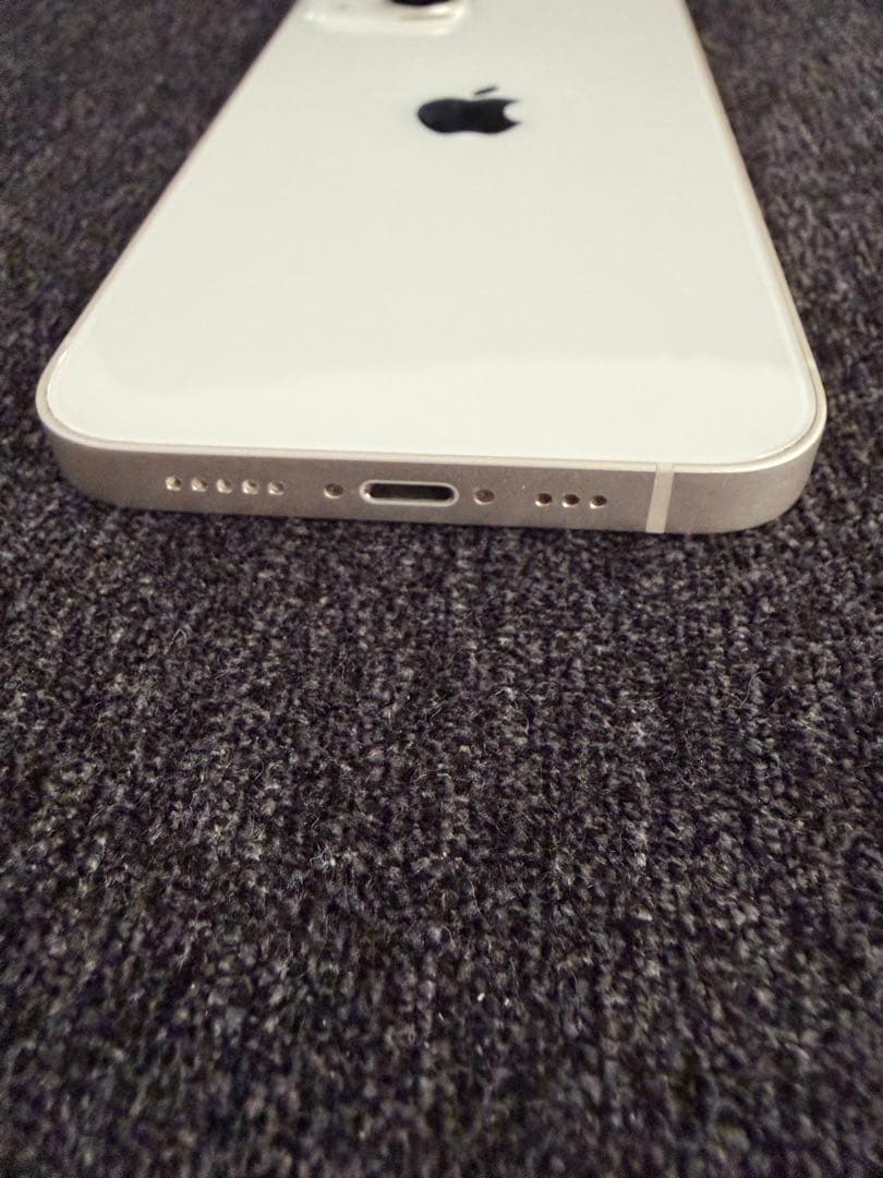 iPhone13 本体　256GB