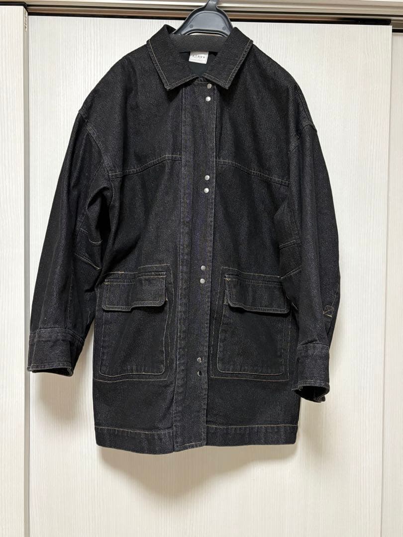 pinue オーバーサイズデニムジャケット　ブラック