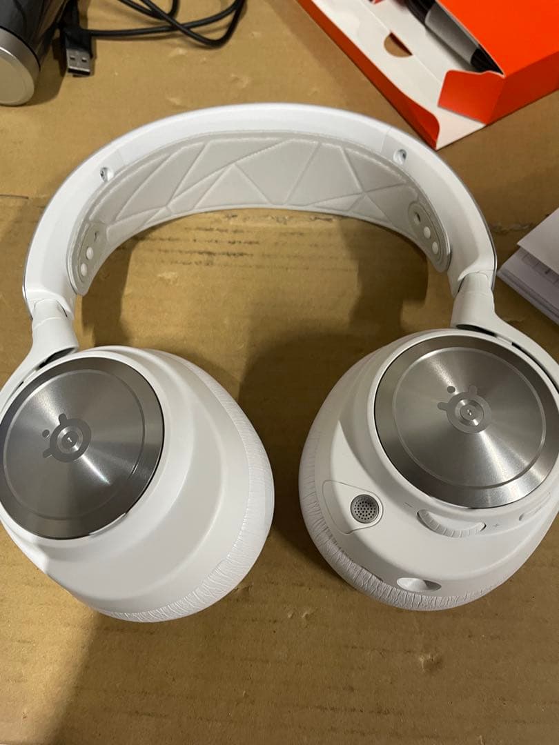 SteelSeries ヘッドホン Arctis Nova Pro ジャンク品