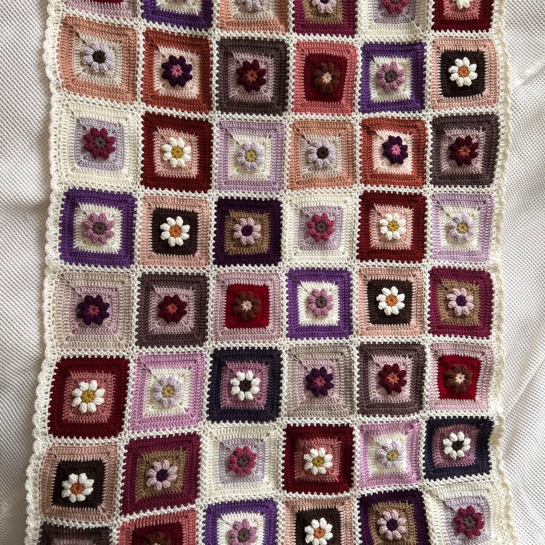 ぷっくり。お花のモチーフ編み ブランケット マルチカバー ウール 手編み