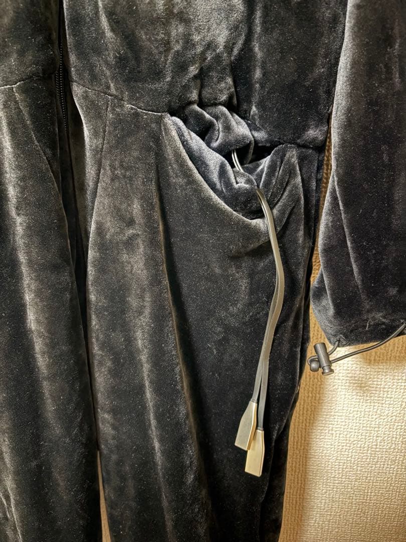 Bauhütte 着る毛布 ブラックヒーター付き　Mサイズ