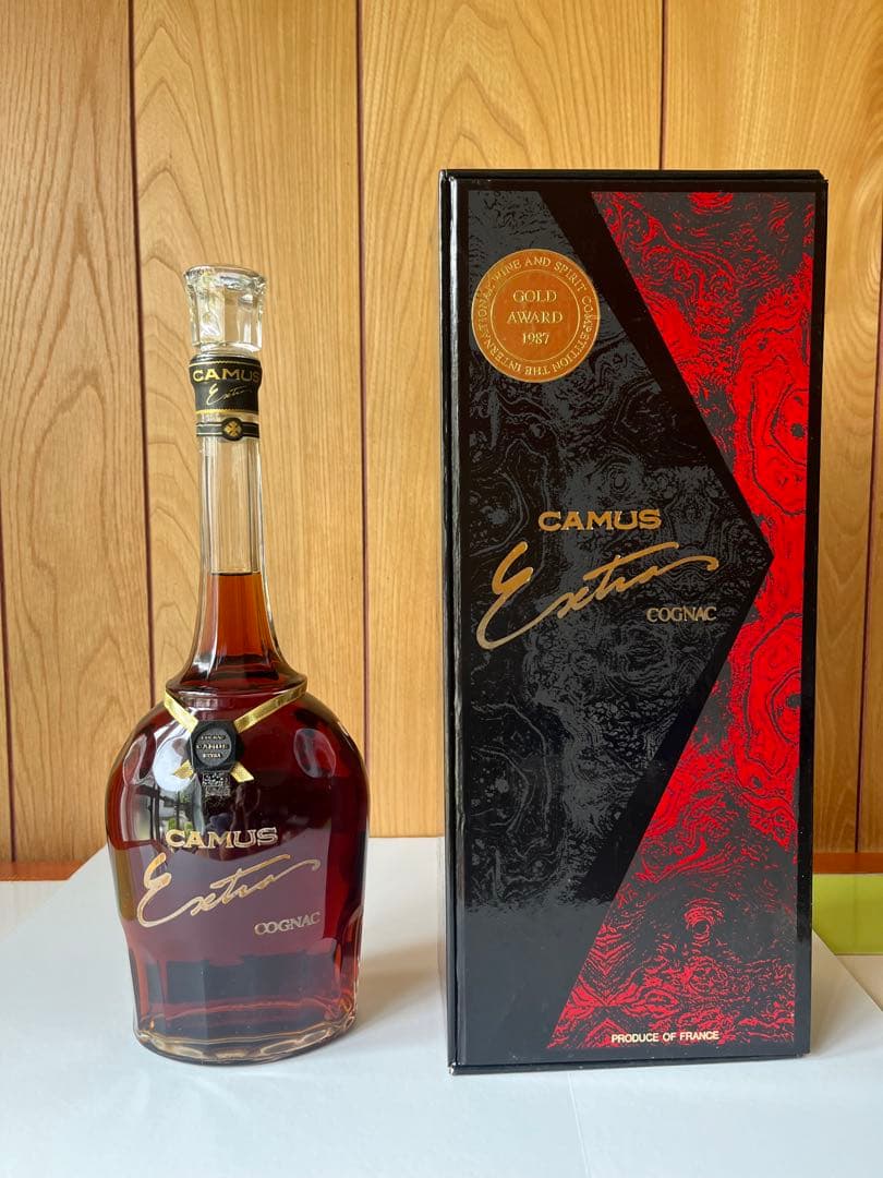CAMUS Extra コニャック　箱付き