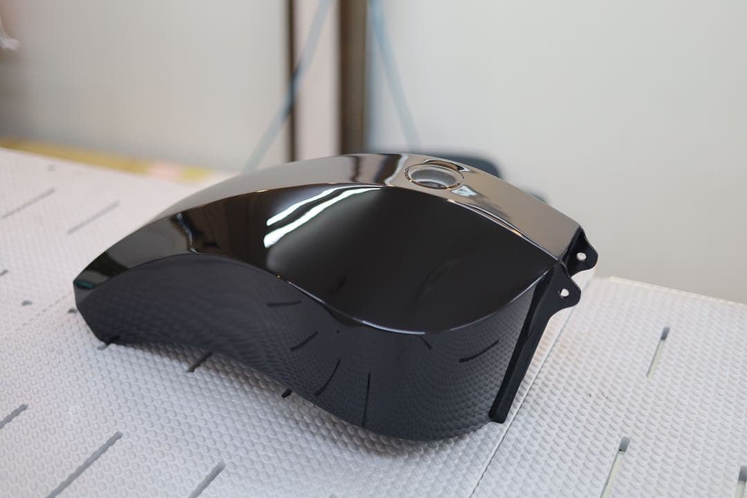 ハーレー ブレイクアウト タンク