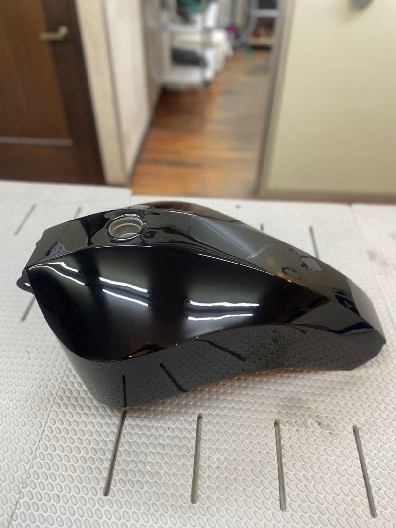 ハーレー ブレイクアウト タンク