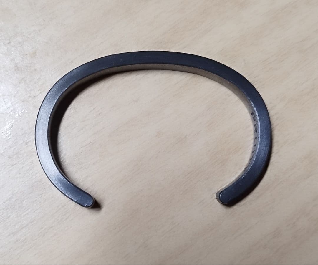 パットプルイット ジルコニウム バングル ナバホ マライカ