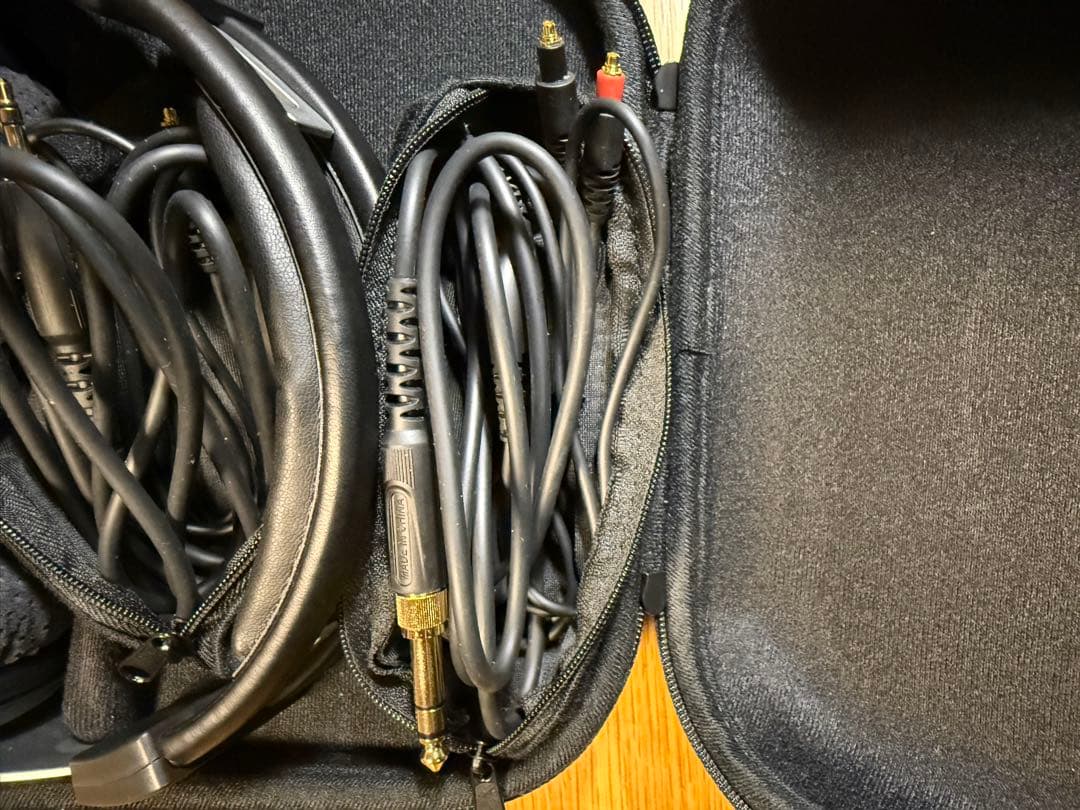 SHURE SRH1540-BK-A 密閉型モニターヘッドホン