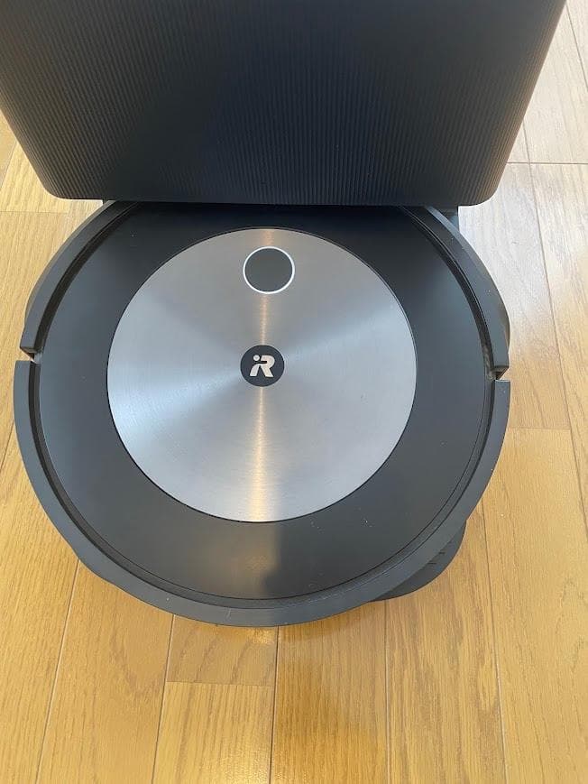 iRobot Roomba J7+ ロボット掃除機本体と付属品+クリーンベース