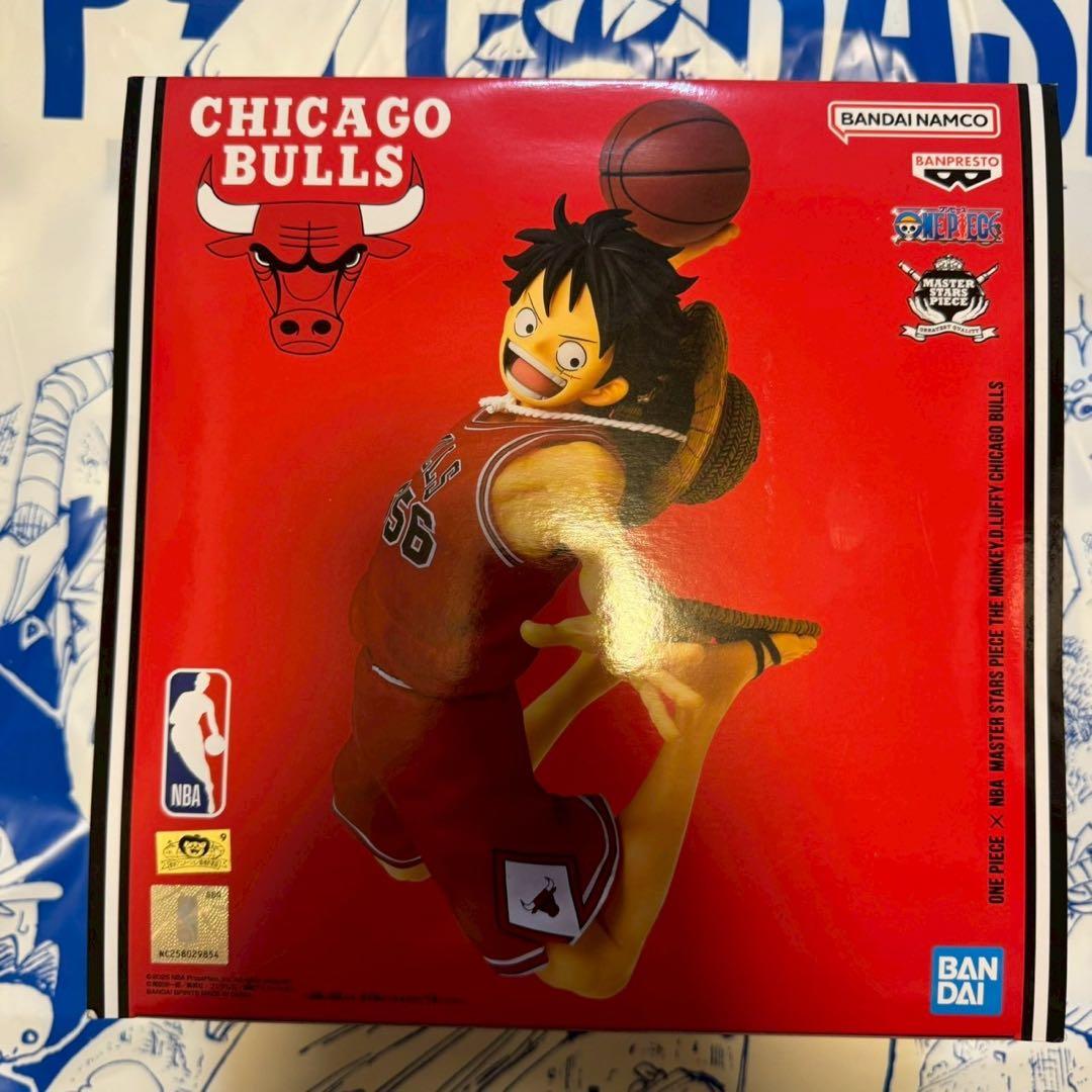 ワンピースベースショップ　ルフィ　フィギュア　　NBA シカゴブルズ 1