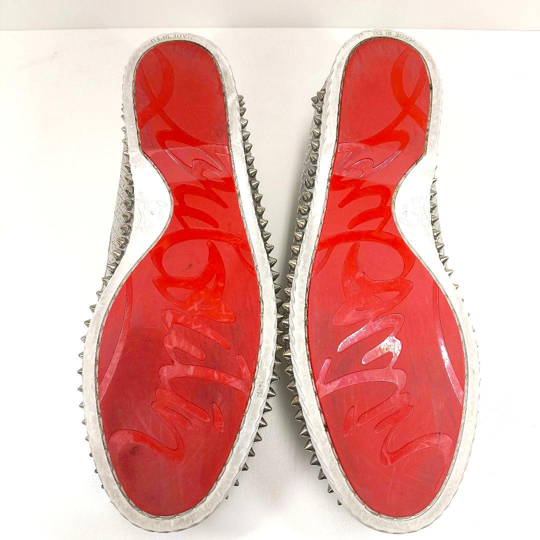 美品 42 クリスチャンルブタン スタッズ デッキシューズ シルバー