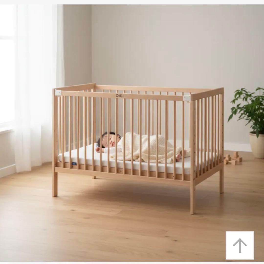 再値下げ【学習机にもできる】木製　ベビーベッド キャスター付き　高さ調節可