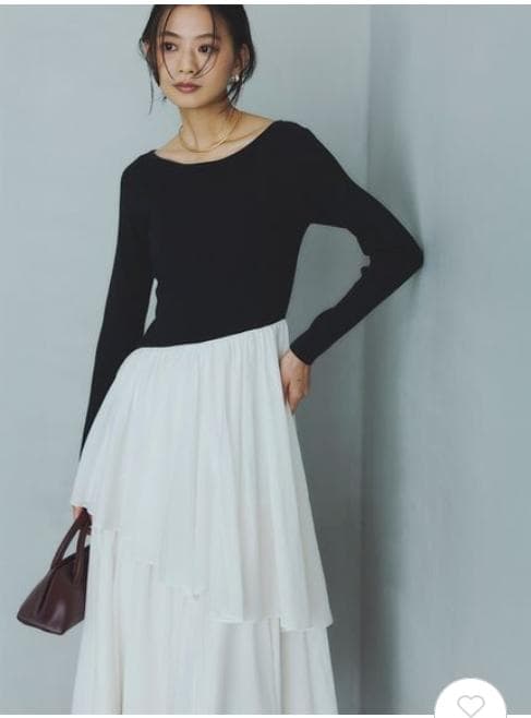 新品タグ付　anuans ボートネックイレギュラーヘムドッキングニットワンピース