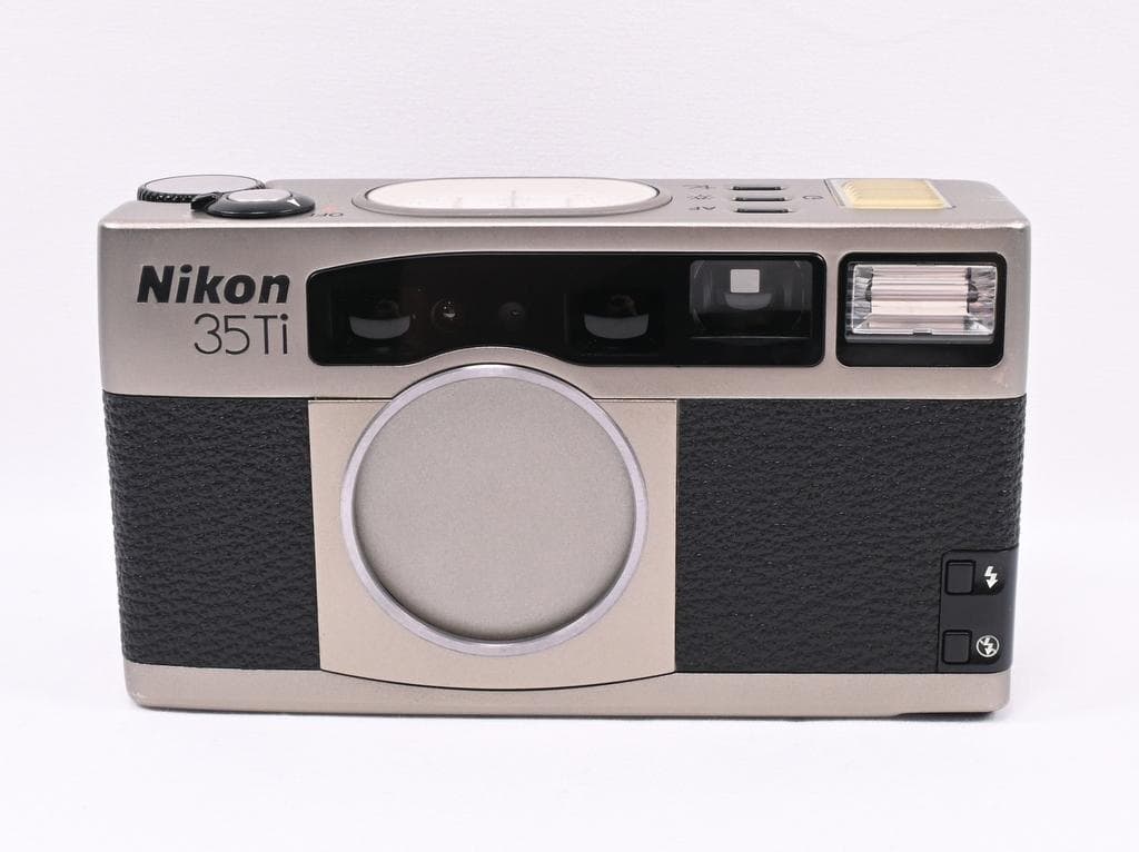 【美品】 ニコン　Nikon 35Ti