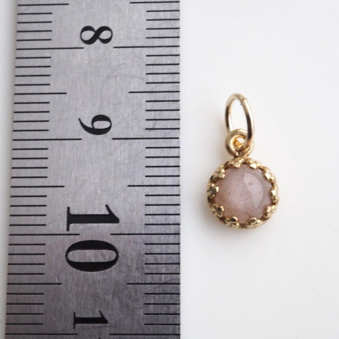 【もも】✳︎SALE✳︎天然トパーズの華奢ゴムブレスレット