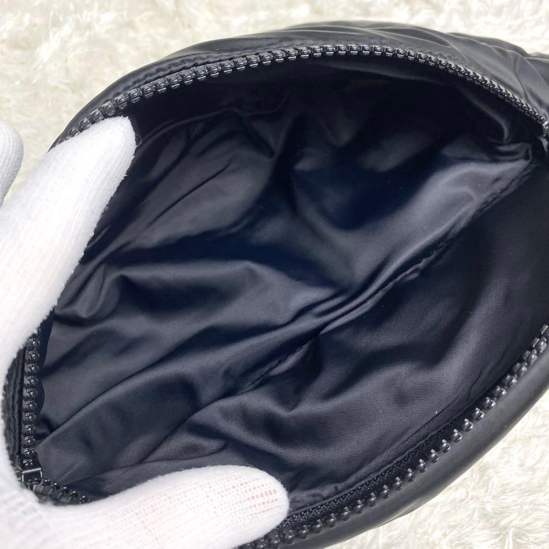 極美品　トリーバーチ　ボディバッグ　エラ　ベルトバッグ　キルティング　ナイロン