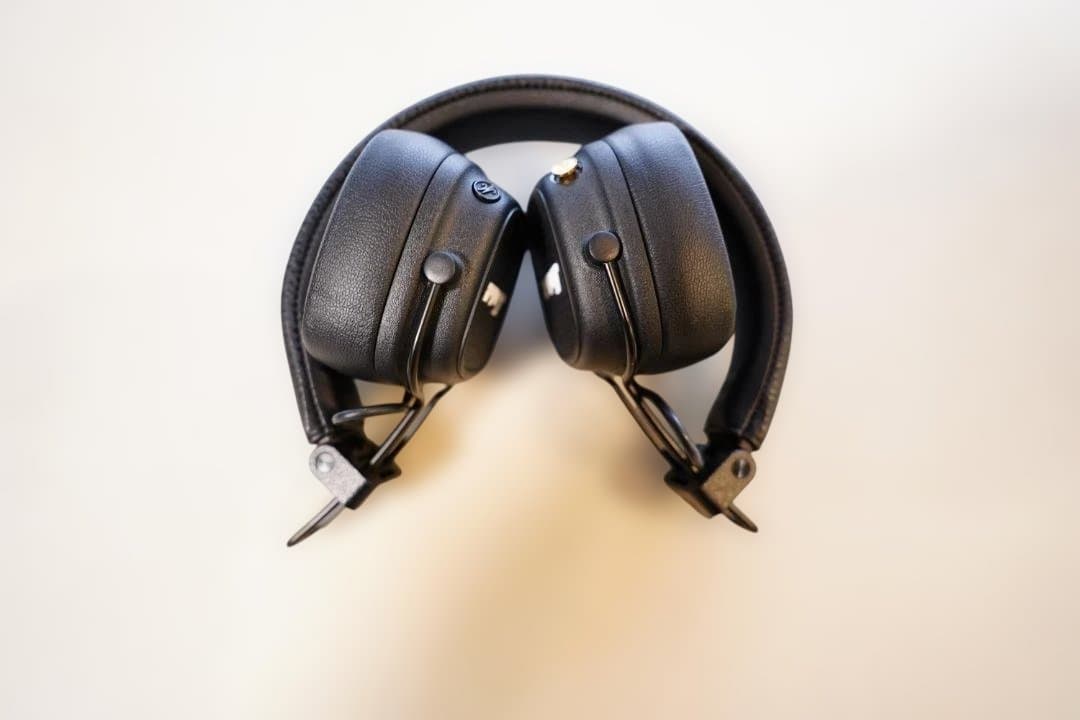 ワイヤレスヘッドホン　Marshall MAJOR V 本体のみ