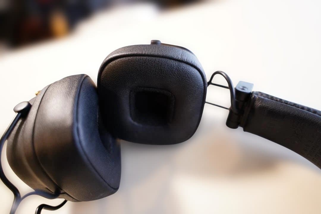 ワイヤレスヘッドホン　Marshall MAJOR V 本体のみ